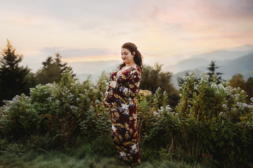Maternity Photoshoot on the Blue Ridge Parkway in Asheville, NC.