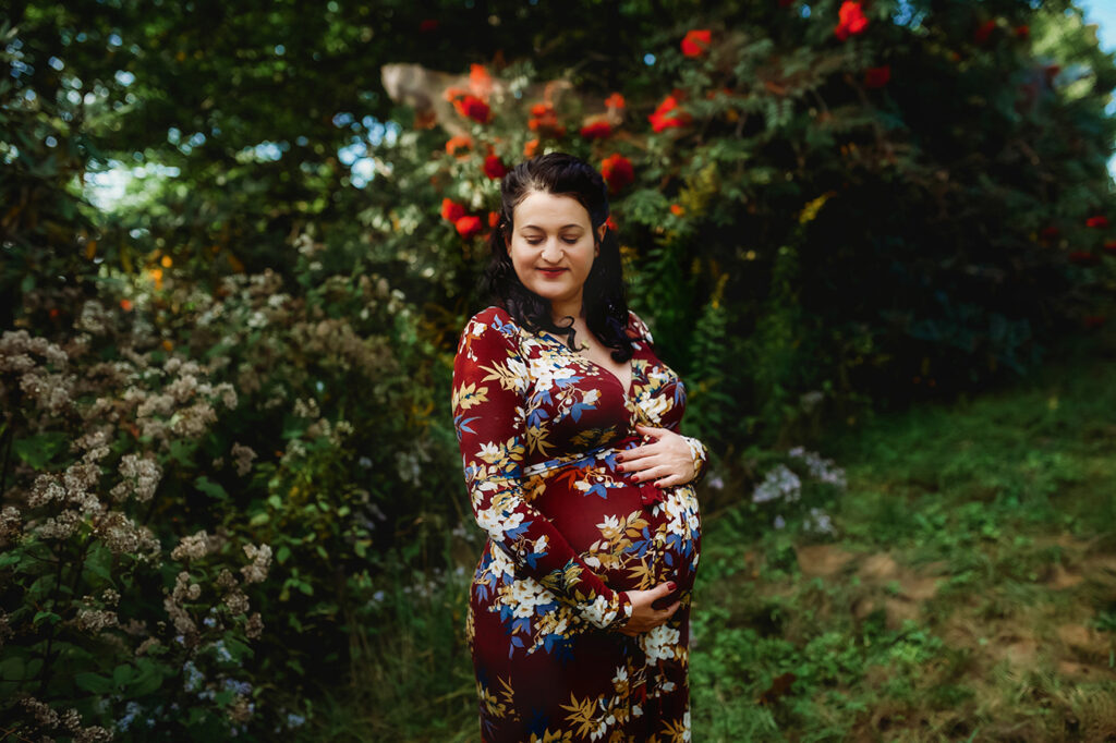 Maternity Photoshoot on the Blue Ridge Parkway in Asheville, NC.